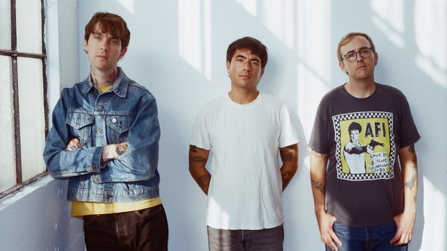 Joyce Manor w/ Militarie Gun