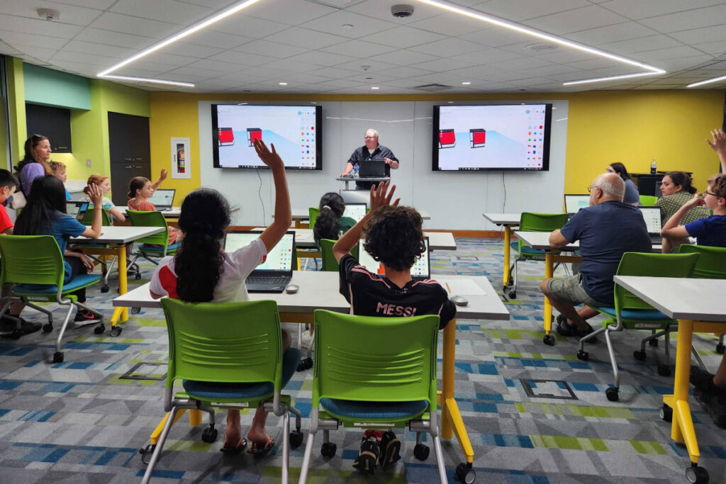 Intro to Tinkercad & 3D Printing